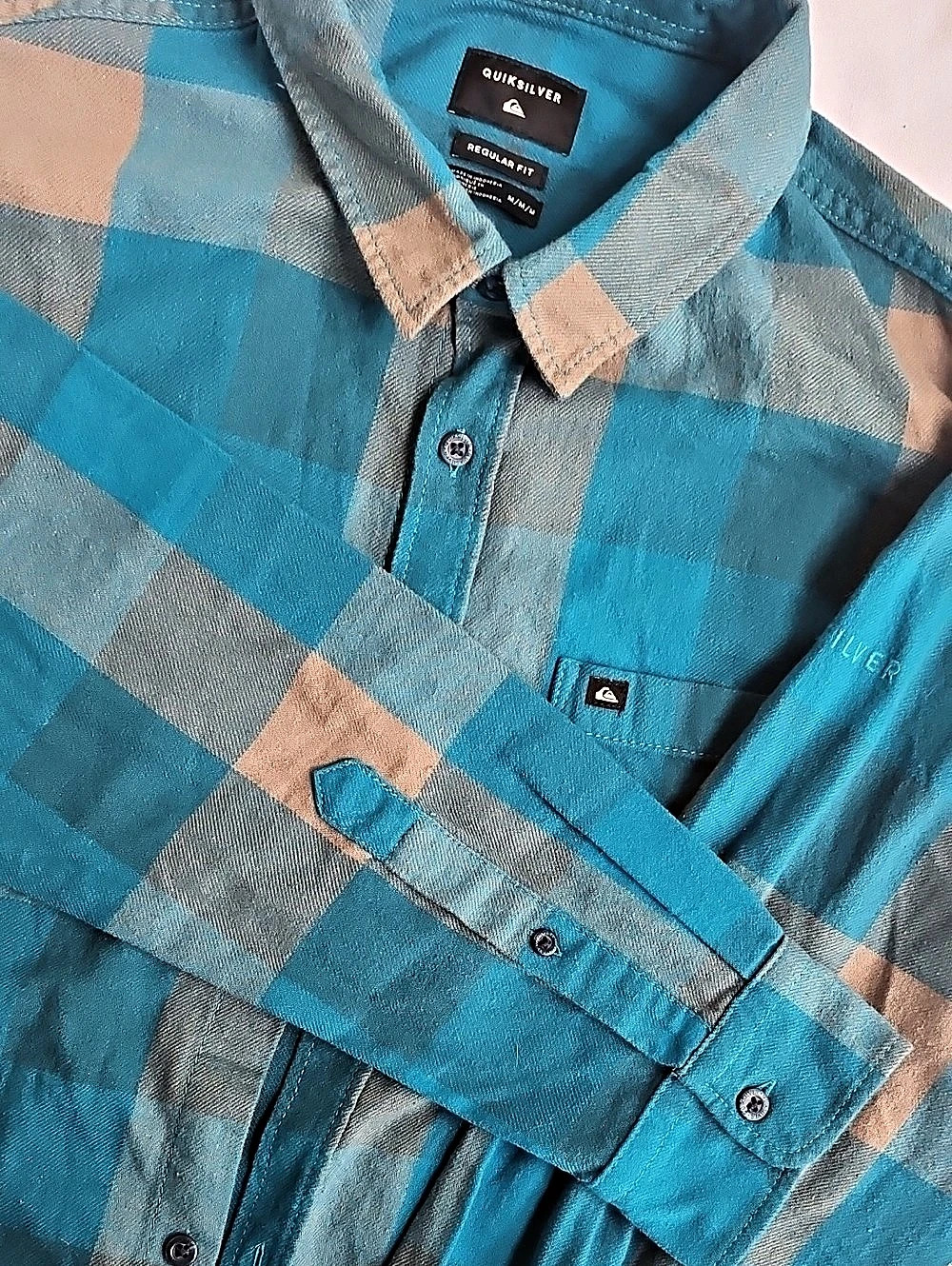 Quiksilver Men's Plaid Button Down Shirt in Blue & Brown